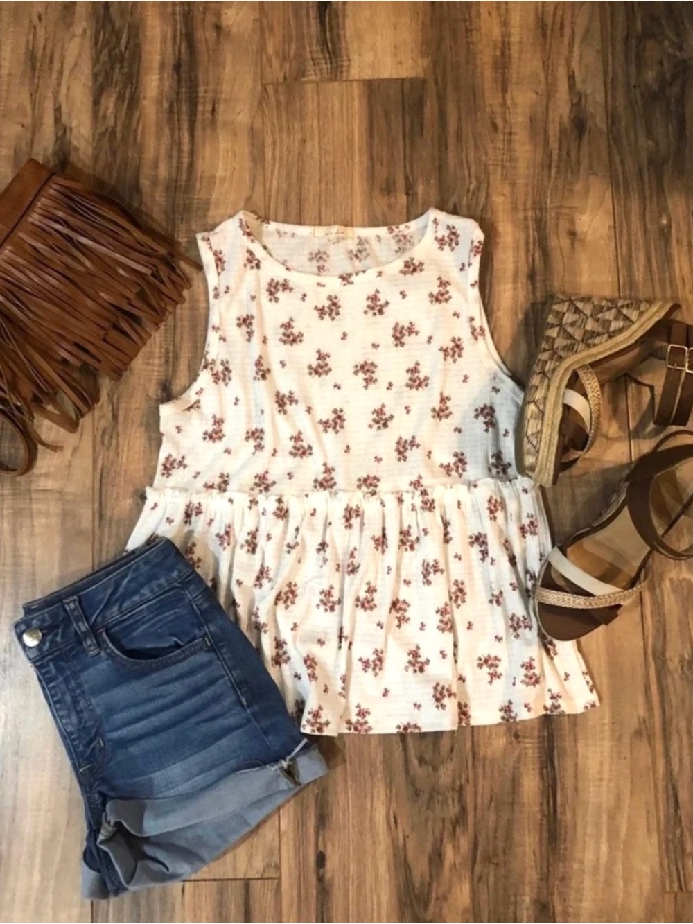 Floral Sleeveless Top Size Large